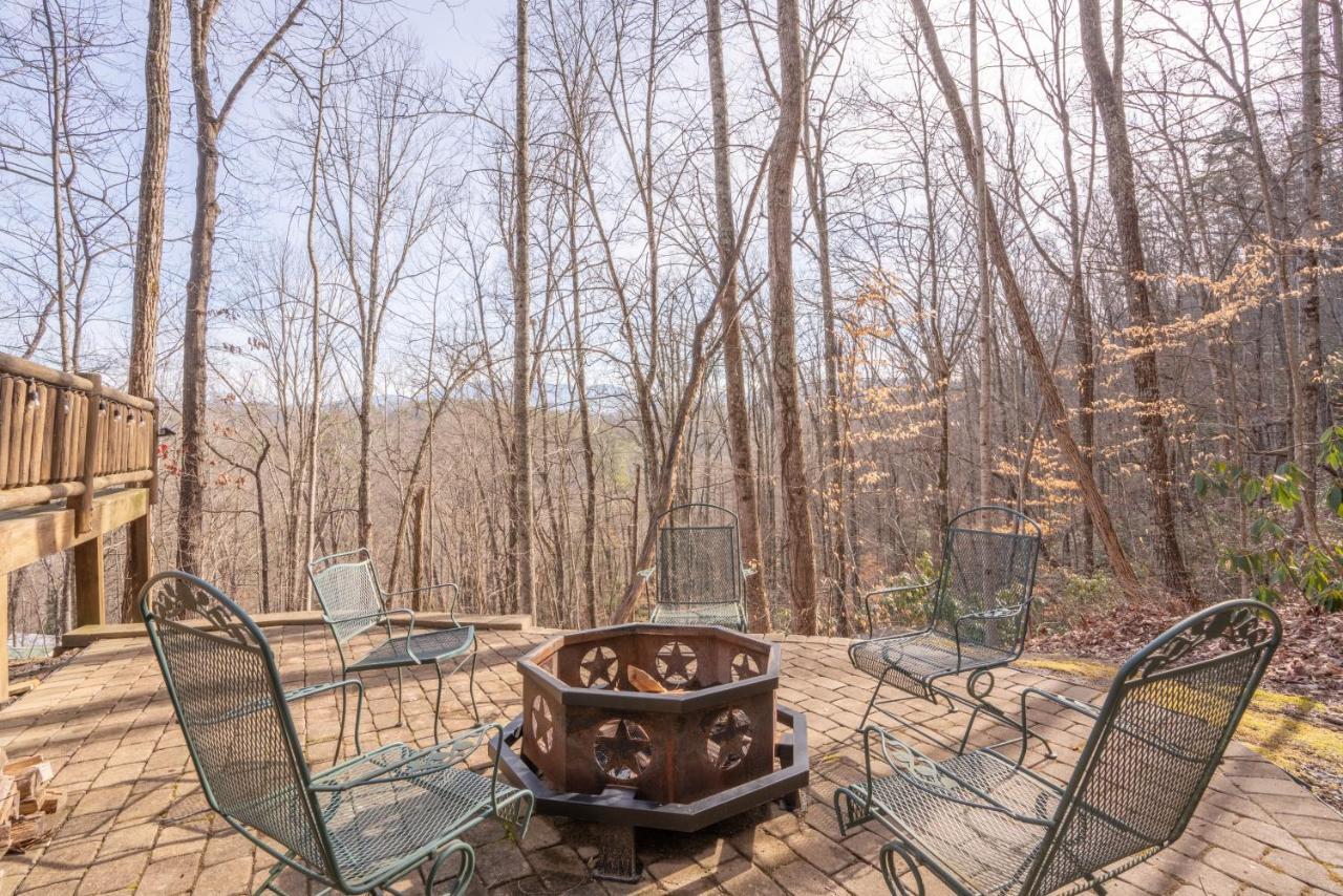 Moonshine Ridge Cabin With Hot Tub And Fire Pit Pigeon Forge Buitenkant foto