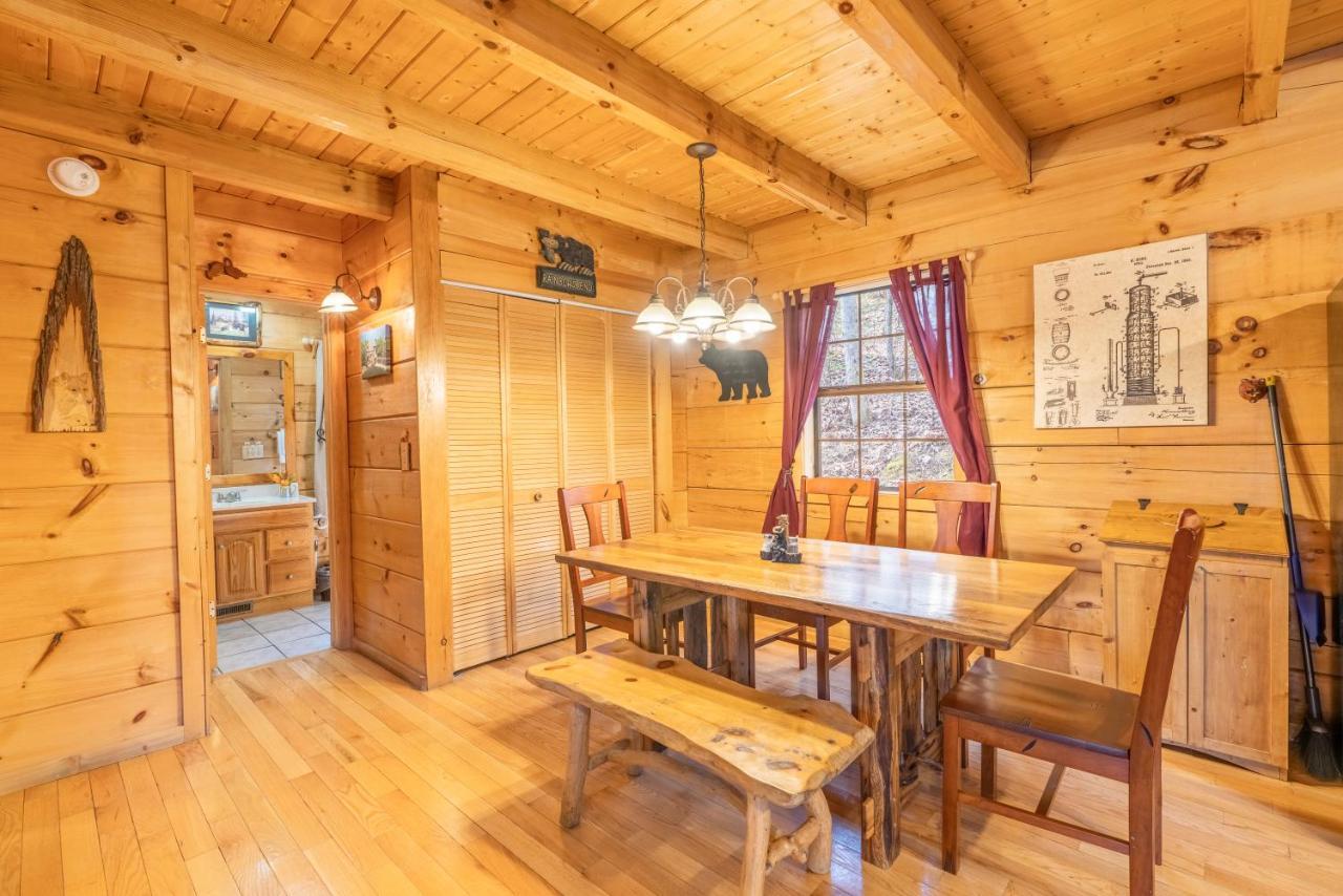 Moonshine Ridge Cabin With Hot Tub And Fire Pit Pigeon Forge Buitenkant foto
