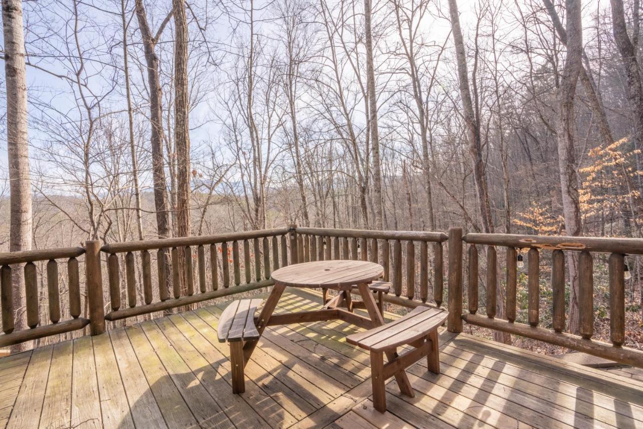 Moonshine Ridge Cabin With Hot Tub And Fire Pit Pigeon Forge Buitenkant foto