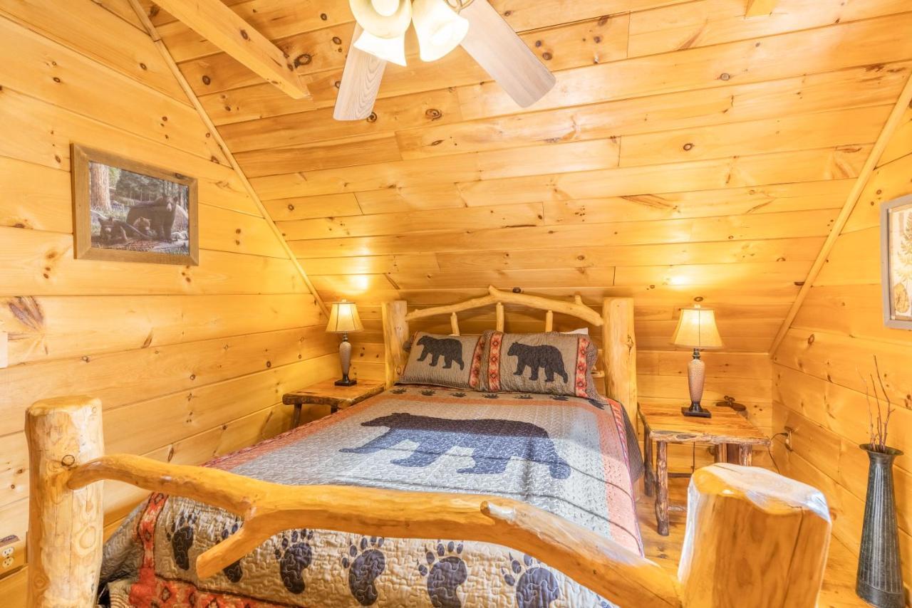 Moonshine Ridge Cabin With Hot Tub And Fire Pit Pigeon Forge Buitenkant foto