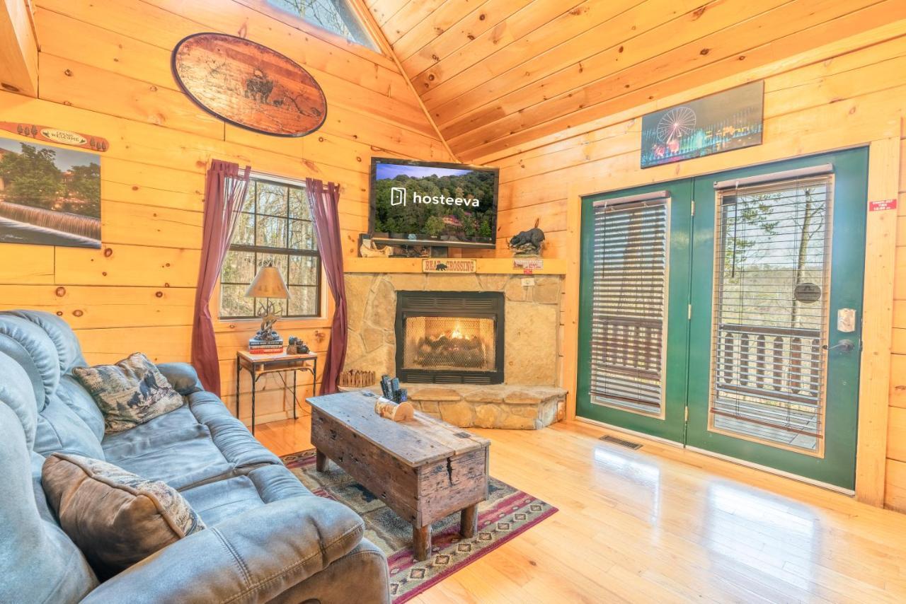 Moonshine Ridge Cabin With Hot Tub And Fire Pit Pigeon Forge Buitenkant foto