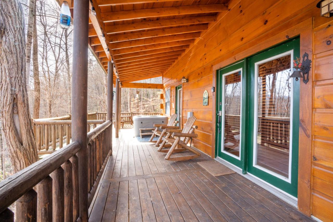 Moonshine Ridge Cabin With Hot Tub And Fire Pit Pigeon Forge Buitenkant foto