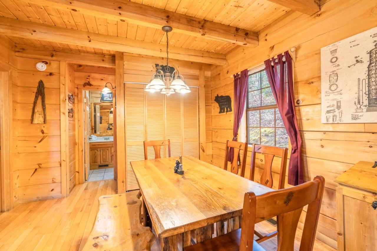Moonshine Ridge Cabin With Hot Tub And Fire Pit Pigeon Forge Buitenkant foto