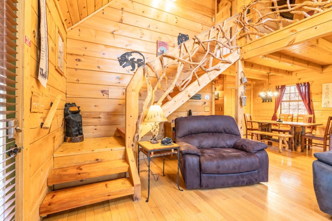 Moonshine Ridge Cabin With Hot Tub And Fire Pit Pigeon Forge Buitenkant foto