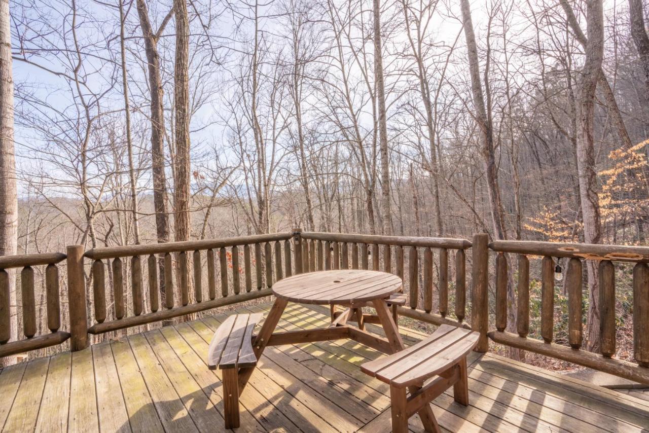 Moonshine Ridge Cabin With Hot Tub And Fire Pit Pigeon Forge Buitenkant foto