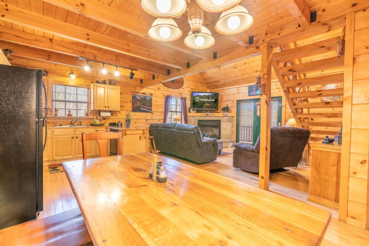 Moonshine Ridge Cabin With Hot Tub And Fire Pit Pigeon Forge Buitenkant foto
