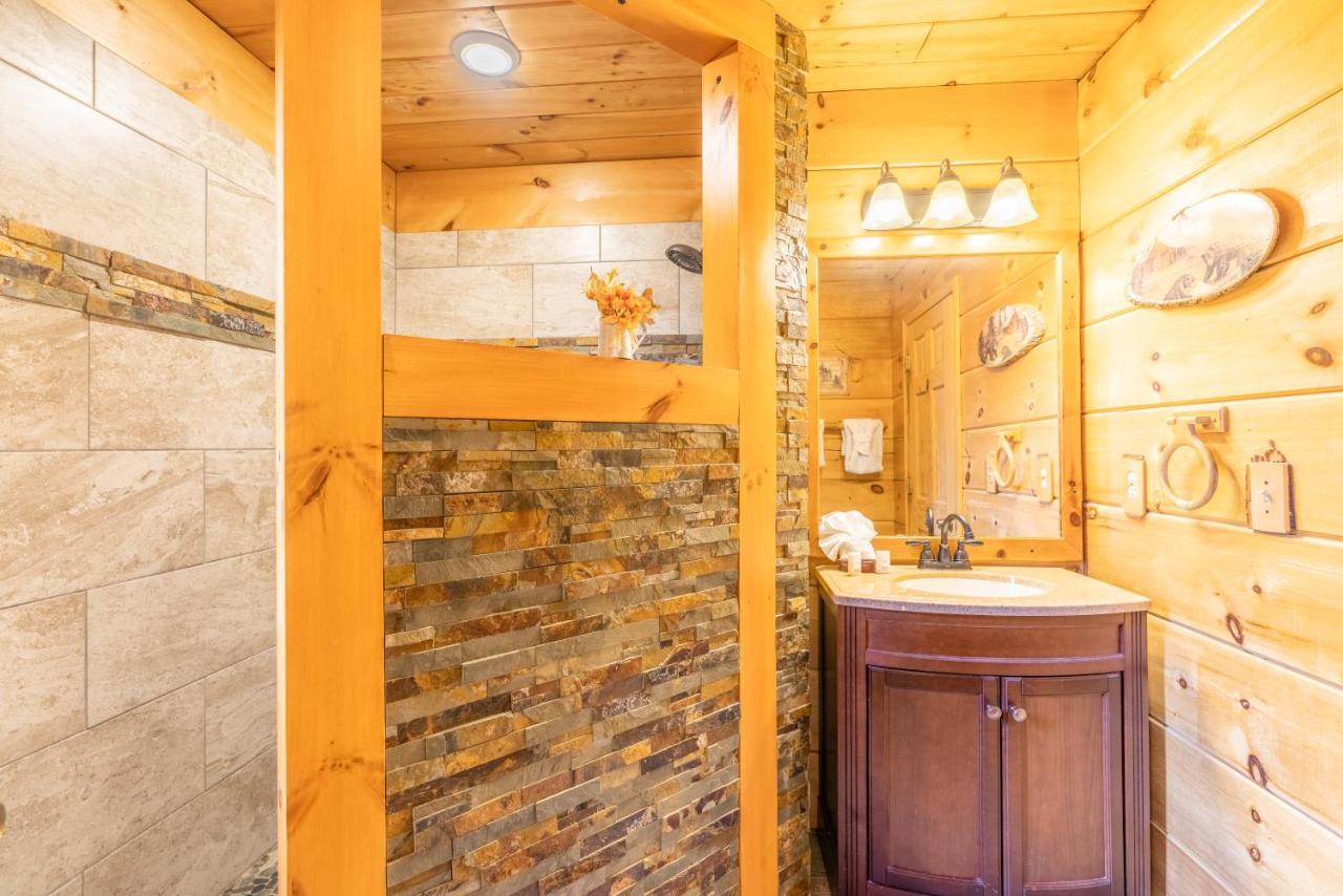 Moonshine Ridge Cabin With Hot Tub And Fire Pit Pigeon Forge Buitenkant foto